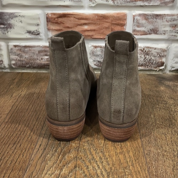Thyone Taupe Booties - Picture 2 of 4